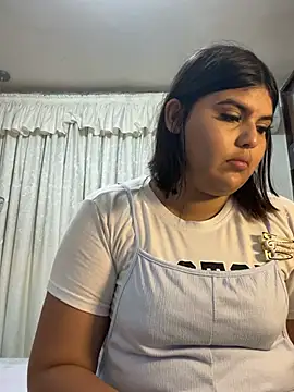 Snapshot of Lia_sexx chatting on April 21, 2026, 12:01 pm Lia sexx online show from April 21, 2026, 12:01 pm