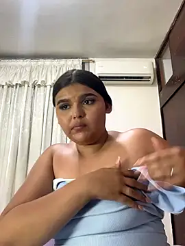 Lia sexx online show from October 23, 2025, 7:23 pm