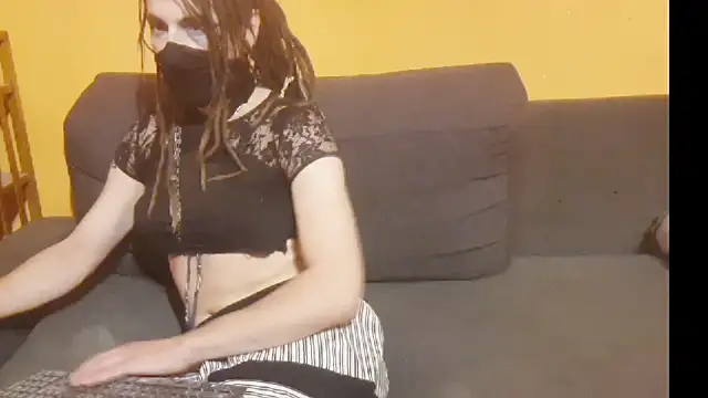 Lillisissi online show from September 22, 2025, 11:44 pm