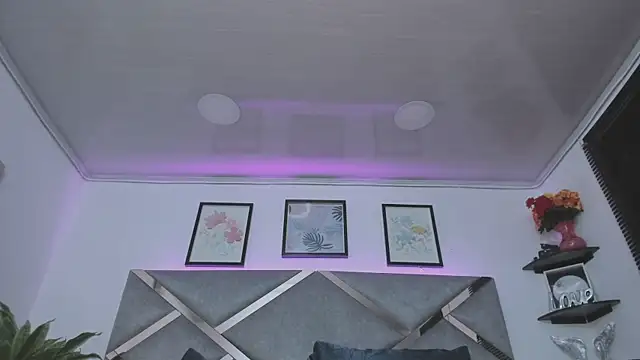 Keidy rose online show from September 23, 2025, 7:21 pm