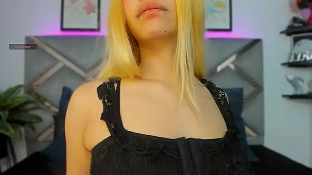 Keidy rose online show from October 17, 2025, 7:04 pm