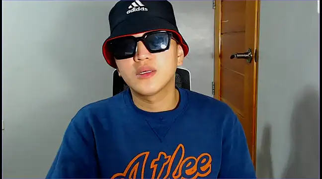 WONDERWOMAN2023 online show from February 12, 2025, 1:19 am