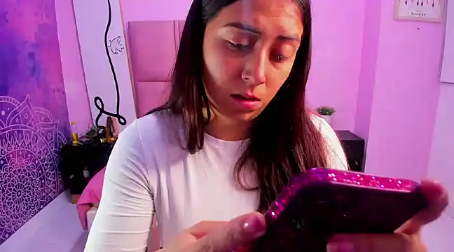 Alison Jhones7 online show from March 15, 2025, 11:19 am