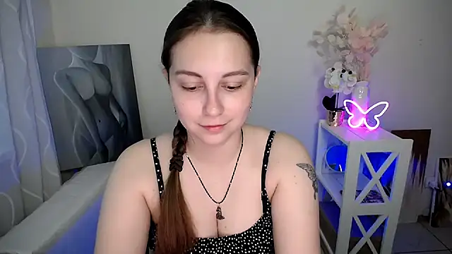 SweetPrincess  online show from May 22, 2026, 5:38 am