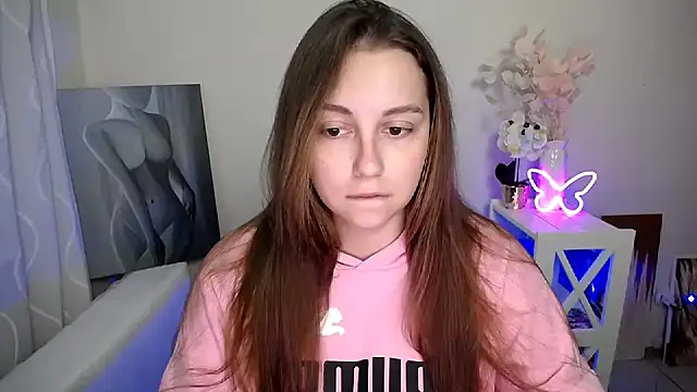 SweetPrincess  online show from May 20, 2026, 5:37 am