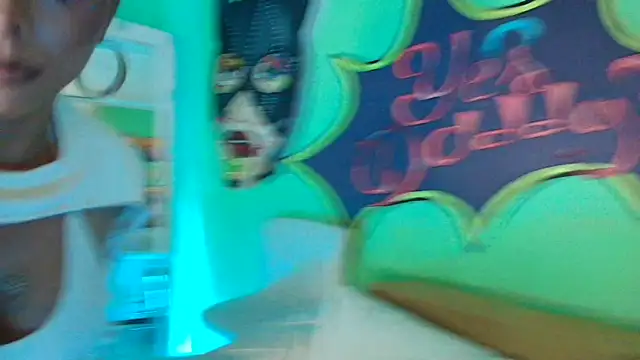 TamaraSavage online show from October 15, 2025, 10:12 am