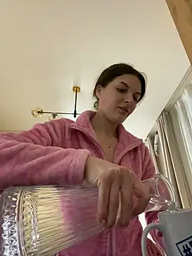 little belucci online show from March 19, 2025, 6:12 pm