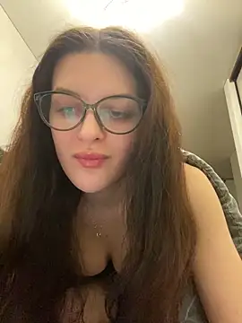 little belucci online show from February 18, 2025, 6:26 pm