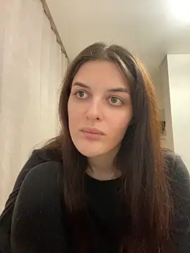 little belucci online show from March 16, 2025, 8:54 pm