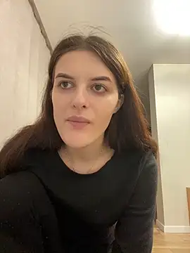 little belucci online show from March 18, 2025, 6:17 pm