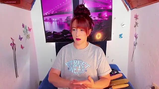 Hannaa32 online show from September 11, 2025, 8:09 pm