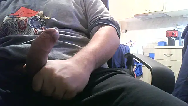 patrasdick94 online show from November 13, 2025, 8:18 am