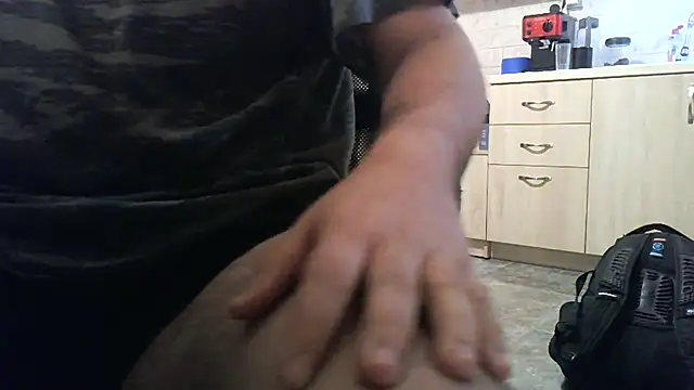 patrasdick94 online show from November 18, 2025, 11:57 am