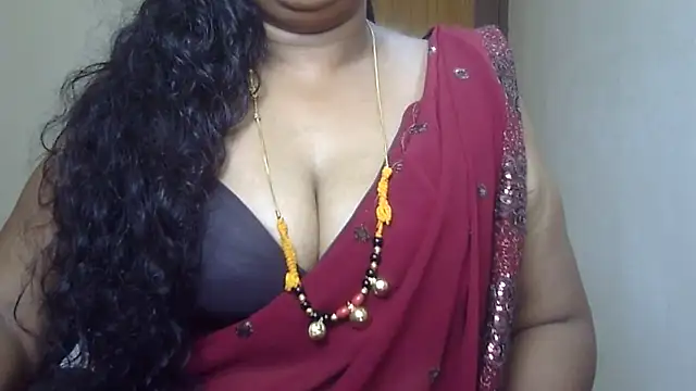 Snapshot of Nithya_forever chatting on October 10, 2025, 5:41 am Nithya forever online show from October 10, 2025, 5:41 am