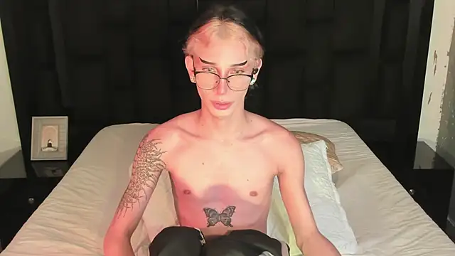 AndyWiilliams online show from March 18, 2025, 12:30 am