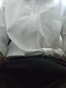 Snapshot of RikzAdam chatting on May 30, 2026, 5:29 pm RikzAdam online show from May 30, 2026, 5:29 pm