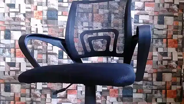 sexatlexx online show from September 12, 2025, 2:50 pm