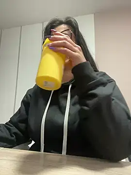 SWEETLILY18 online show from March 18, 2025, 11:22 am