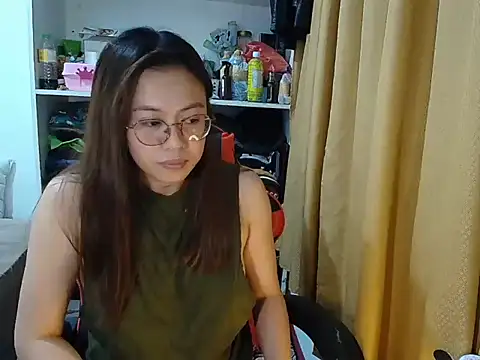 Snapshot of crizzybel chatting on March 23, 2026, 3:34 pm crizzybel online show from March 23, 2026, 3:34 pm