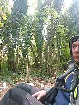 Snapshot of MWM49 chatting on October 14, 2025, 2:39 pm MWM49 online show from October 14, 2025, 2:39 pm