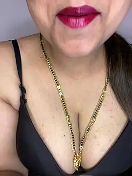 Snapshot of Zoya_Varma004 chatting on June 25, 2026, 5:56 am Zoya Varma004 online show from June 25, 2026, 5:56 am
