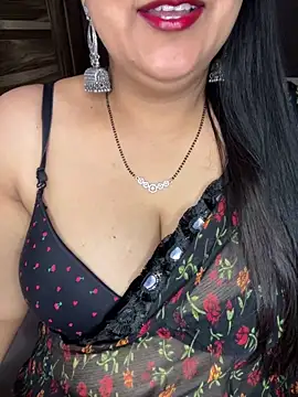 Zoya Varma004 online show from March 17, 2026, 6:05 am