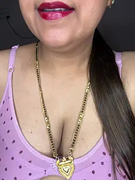 Snapshot of Zoya_Varma004 chatting on July 10, 2026, 6:13 am Zoya Varma004 online show from July 10, 2026, 6:13 am