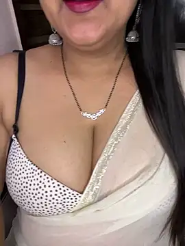 Zoya Varma004 online show from March 24, 2026, 6:13 am