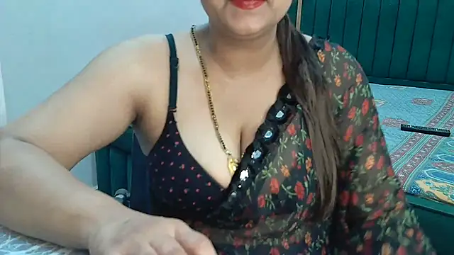 Snapshot of Zoya_Varma004 chatting on July 17, 2026, 6:16 pm Zoya Varma004 online show from July 17, 2026, 6:16 pm