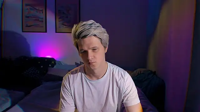 Breston Sweet online show from September 22, 2025, 7:42 pm