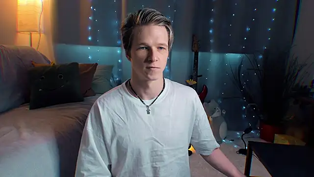 Breston Sweet online show from April 10, 2026, 4:19 am