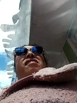 Keyla01  online show from January 8, 2026, 5:52 pm