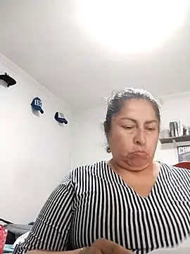 Keyla01  online show from October 4, 2025, 3:24 pm