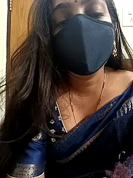 Snapshot of yoursana- chatting on March 1, 2025, 4:54 pm yoursana- online show from March 1, 2025, 4:54 pm