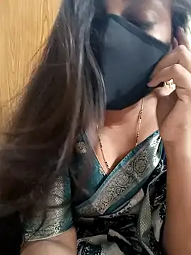 Snapshot of yoursana- chatting on February 22, 2025, 5:13 pm yoursana- online show from February 22, 2025, 5:13 pm