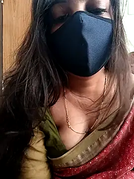 Snapshot of yoursana- chatting on March 2, 2025, 4:17 am yoursana- online show from March 2, 2025, 4:17 am