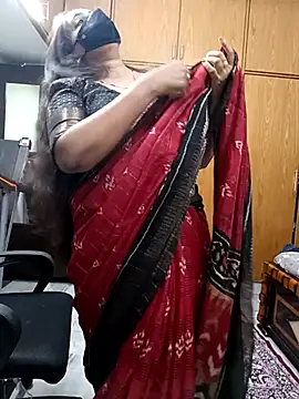 Snapshot of yoursana- chatting on February 16, 2025, 3:27 pm yoursana- online show from February 16, 2025, 3:27 pm