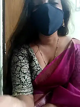 Snapshot of yoursana- chatting on March 7, 2025, 3:40 am yoursana- online show from March 7, 2025, 3:40 am