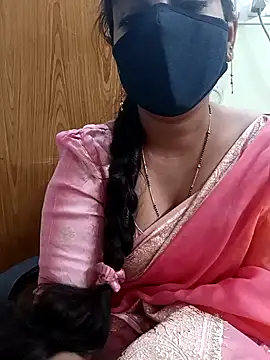 Snapshot of yoursana- chatting on February 6, 2025, 5:09 pm yoursana- online show from February 6, 2025, 5:09 pm