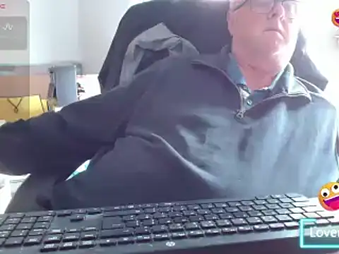 Snapshot of bigbadjon69 chatting on June 3, 2026, 3:17 pm bigbadjon69 online show from June 3, 2026, 3:17 pm