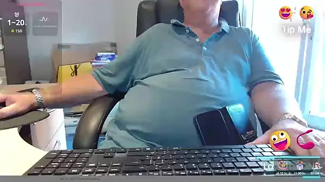 bigbadjon69 online show from September 19, 2025, 3:05 pm