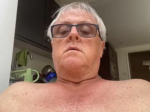 bigbadjon69 online show from June 29, 2026, 11:43 am
