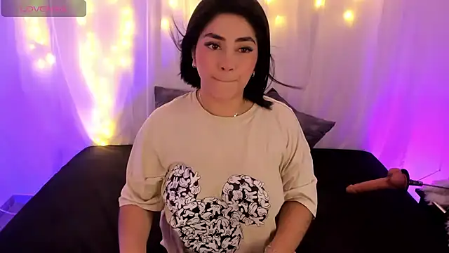 Snapshot of lucy26_ chatting on September 23, 2025, 1:45 am lucy26 online show from September 23, 2025, 1:45 am