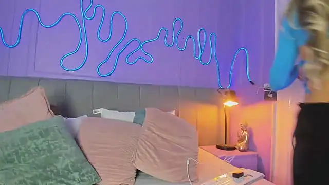 Snapshot of Sofly_s chatting on September 10, 2025, 11:53 am Sofly s online show from September 10, 2025, 11:53 am