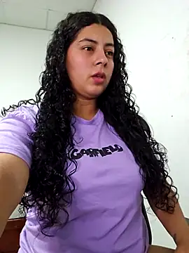 Snapshot of Mary_pinkish chatting on October 7, 2025, 9:49 pm Mary pinkish online show from October 7, 2025, 9:49 pm