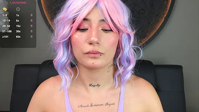 miss sharlotte18 online show from September 25, 2025, 6:03 pm