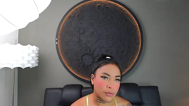 Snapshot of miss_vaiolette chatting on January 15, 2026, 11:02 am miss vaiolette online show from January 15, 2026, 11:02 am