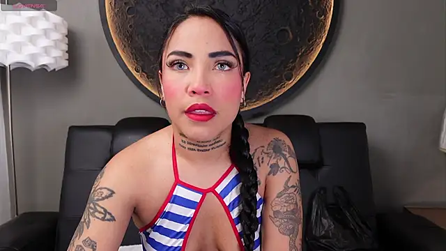 miss vaiolette online show from June 6, 2026, 11:04 am
