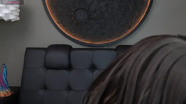 Snapshot of miss_vaiolette chatting on December 19, 2025, 11:12 am miss vaiolette online show from December 19, 2025, 11:12 am