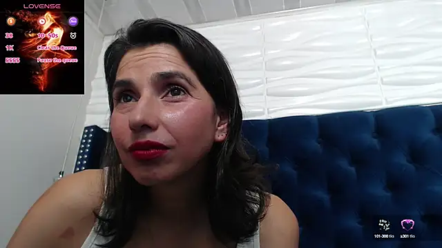 Snapshot of Eva-Williams chatting on February 11, 2025, 8:58 am Eva-Williams online show from February 11, 2025, 8:58 am